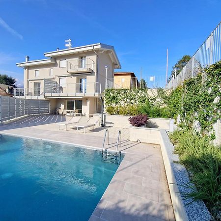 Villa Claudia With Private Pool Colico Exterior foto
