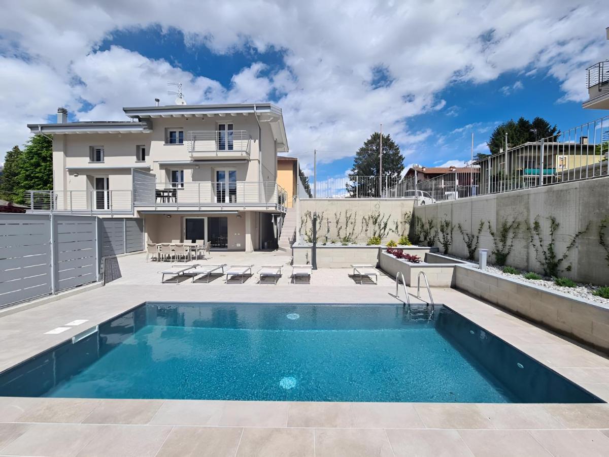 Villa Claudia With Private Pool Colico Exterior foto