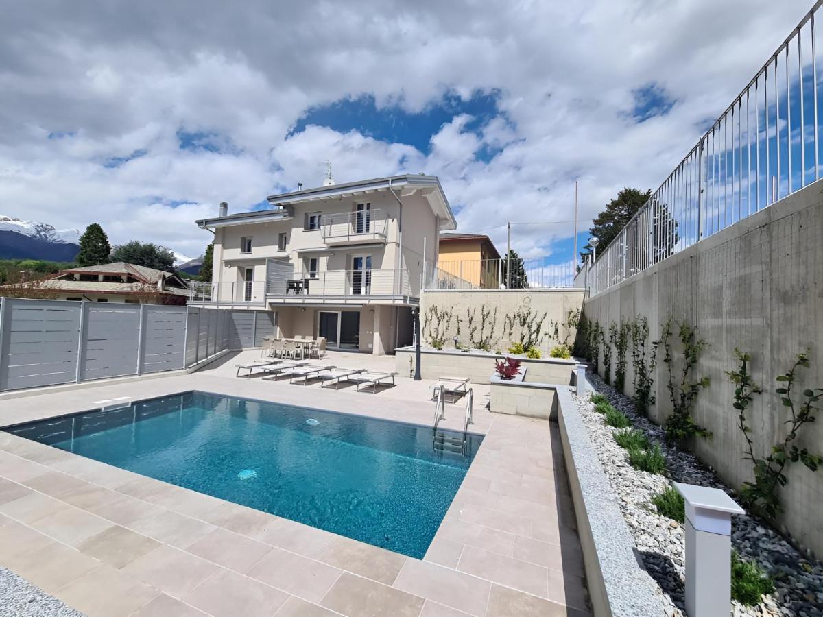 Villa Claudia With Private Pool Colico Exterior foto
