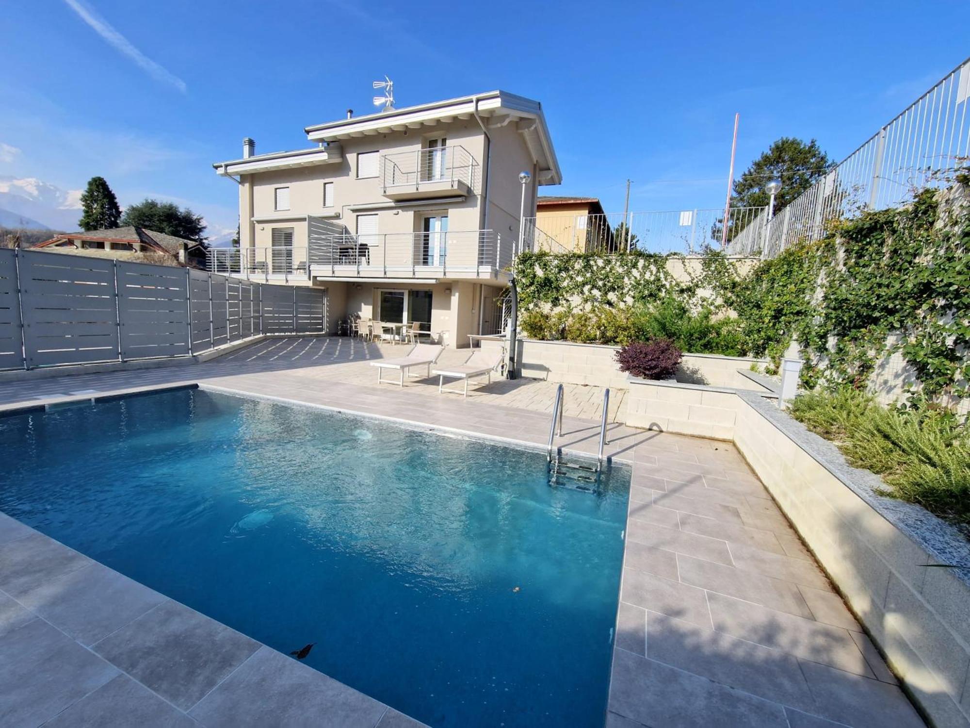 Villa Claudia With Private Pool Colico Exterior foto