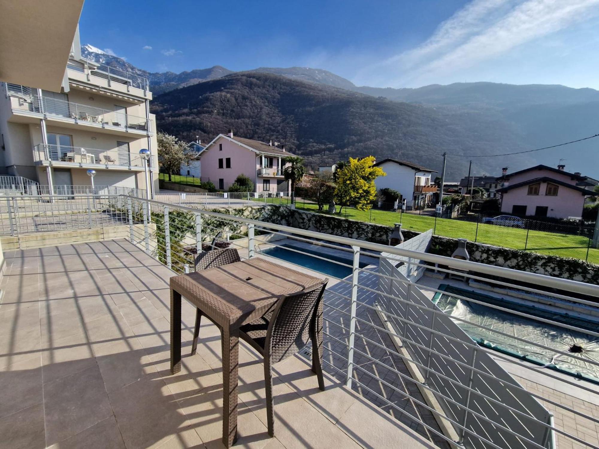 Villa Claudia With Private Pool Colico Exterior foto